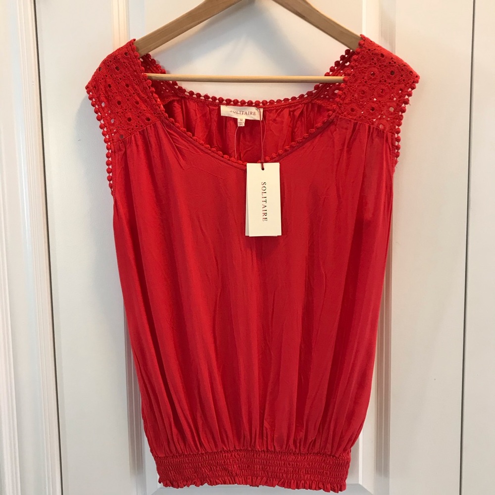 Solitaire Sleeveless Crochet Blouse Medium
